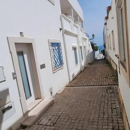 Manu's Place Apartment *