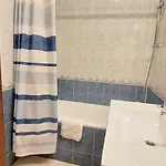 Manu's Place البوفيرا